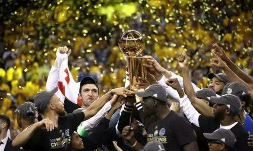季前赛哪时候结束开始常规赛?NBA常规赛期间还可以交易吗?