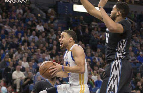 勇士遭遇连败状态下滑 NBA大结局局面要改写