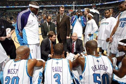 NBA球队教练组有多少人 助理教练的作用是什么