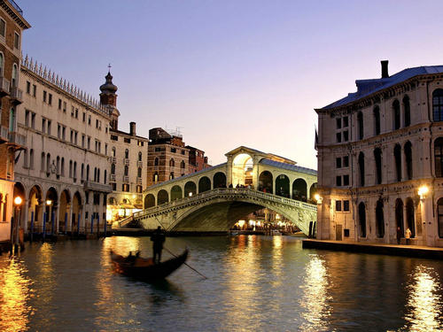 威尼斯是在哪个国家 威尼斯为什么建造在水上