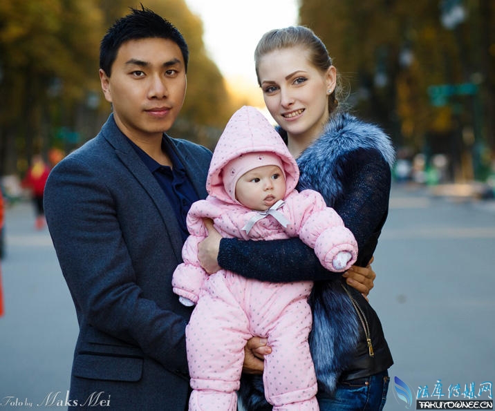 中国小伙娶乌克兰姑娘，中国小伙晒乌克兰妻子
