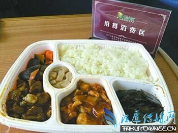 高铁盒饭为什么卖得贵？高铁40元盒饭是否合理？