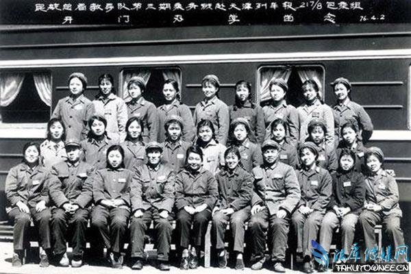 空姐服夏装制服诱惑,中国空姐发展史的老照片回忆录