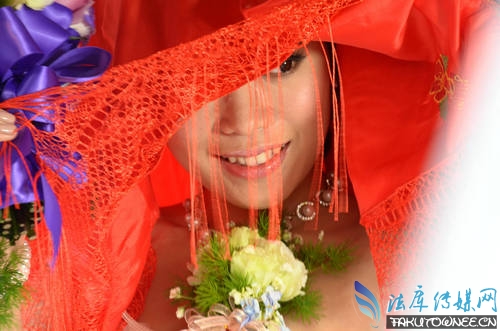 女儿女婿回娘家睡禁忌闹矛盾,出嫁女为什么不能在娘家过年?